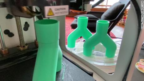 3D printing enthusiasts work from home to help hospitals fight coronavirus