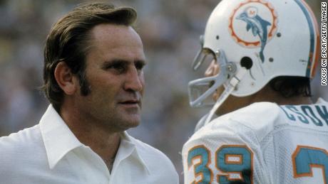 Shula spoke by running Larry Csonka back in the match in the mid-1970s. 