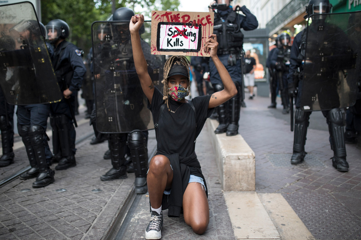 Amid protests by George Floyd, France is about to abandon police chokeholds