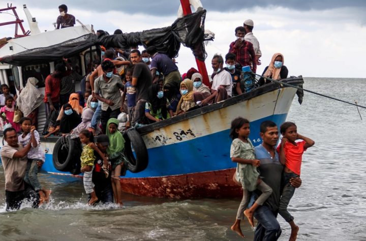 'Best of humanity': Indonesian fishermen rescue stranded Rohingya | News