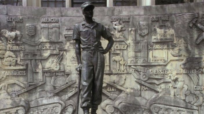 Gen Leclerc's statue was put up in Douala before Cameroon's independence in 1961