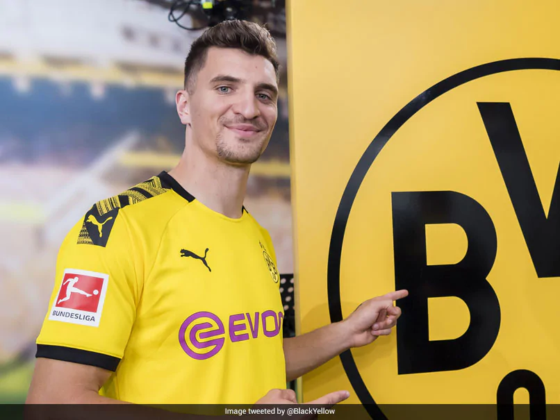 Borussia Dortmund Confirm Signing Of PSG Defender Thomas Meunier
