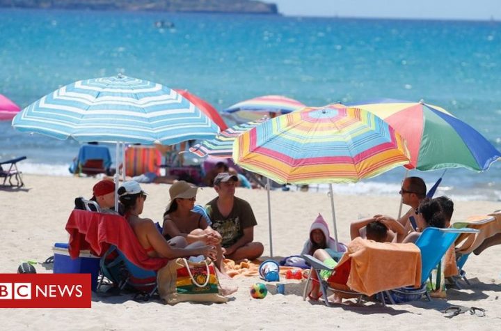Coronavirus: Spain welcomes tourists back as emergency ends