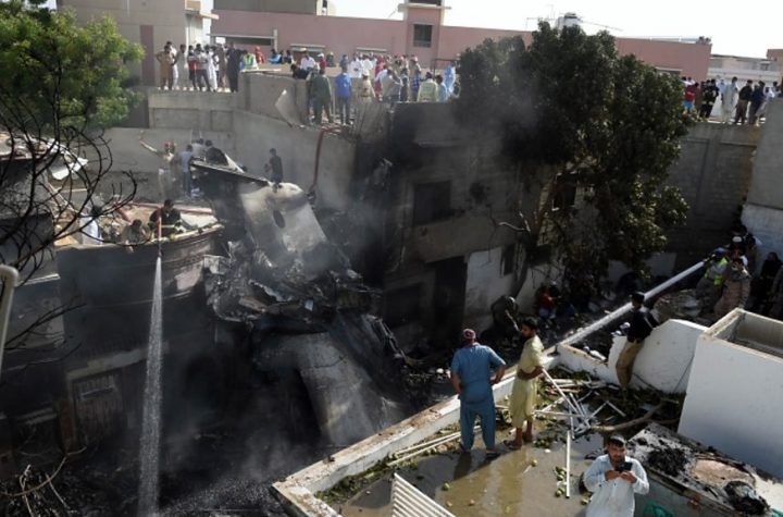 Pakistan plane crash was 'human error' - initial report