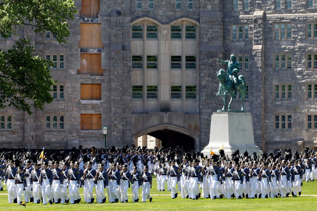 Trump gives West Point commencement address