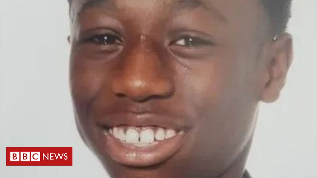 Stratford stabbing: Baptista Adjei 'stabbed over 'Snapchat beef'