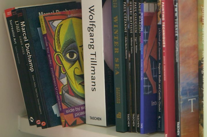 Framing the self: The rise of the bookshelf aesthetic | Media