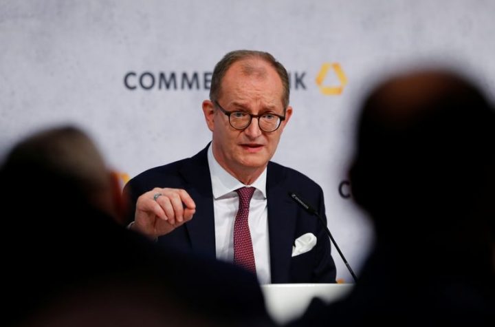 © Reuters. Germany&apos;s Commerzbank AG hold their annual results press conference in Frankfurt