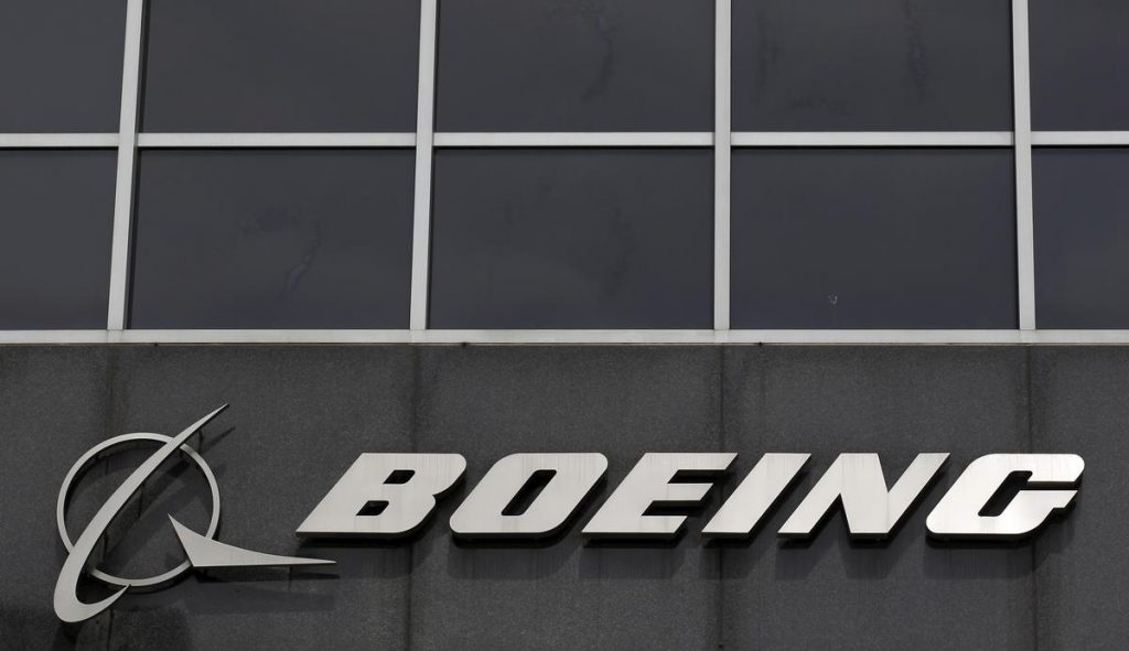 Boeing testing hand-held UV wand to sanitize cockpits, cabins