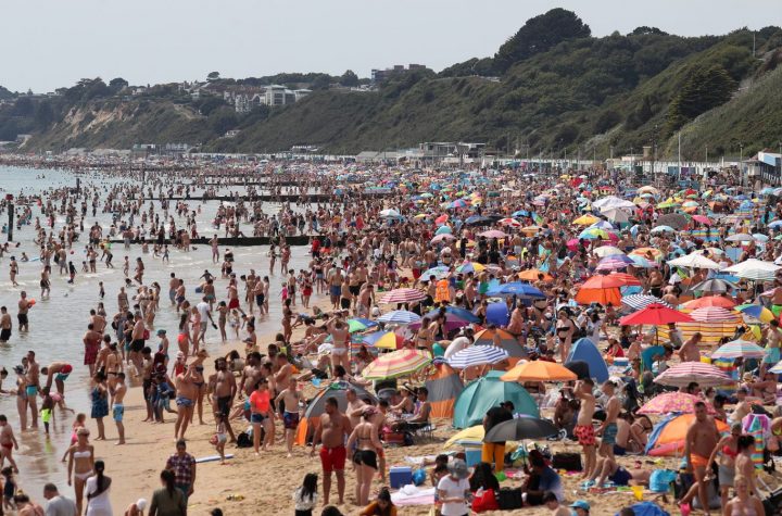 Thousands of people are soaking up the sun in Bournemouth