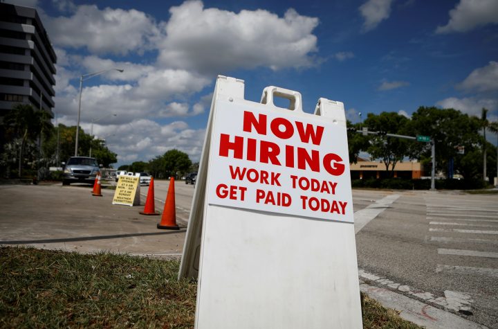 Private payrolls rise 428,000 but lose expectations, the ADP report said