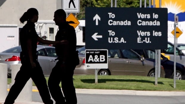 Alberta pilot COVID-19 test at border, which reduces detention time