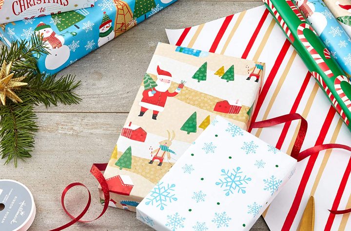 Amazon cut prices until midnight on Hallmark’s best-selling wrapped paper