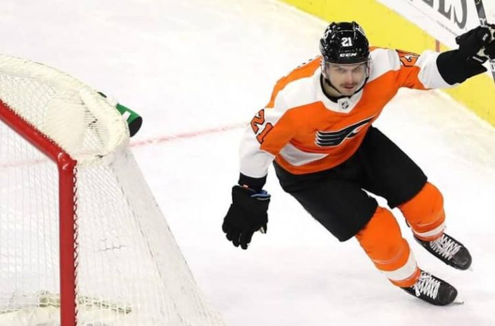 Flyers play with fire, but win over islanders