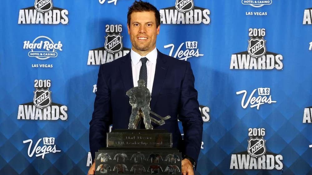 Shea Weber: 1000 matches and ... a silver stick!