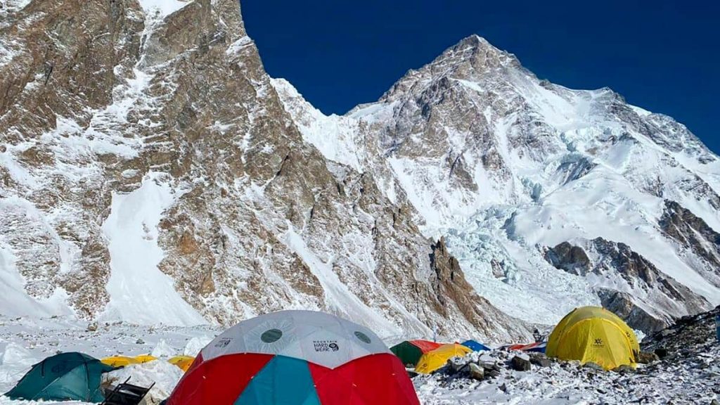 Three climbers are missing in K2