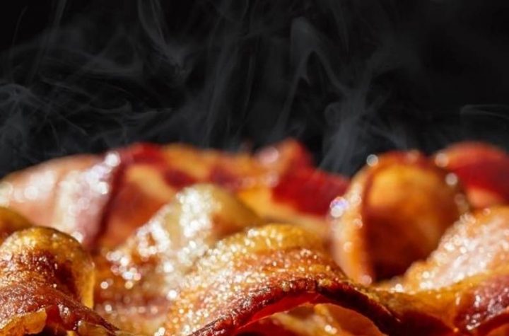 Health |  Eating processed meat is associated with the risk of dementia