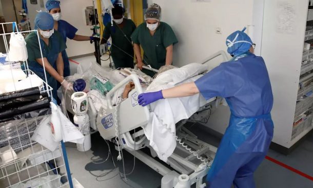 Coronavirus: France reaches 100,000 death mark