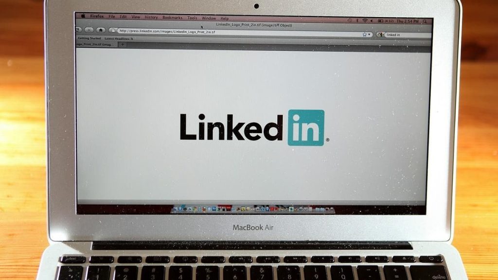 LinkedIn offers simultaneous leave to its employees