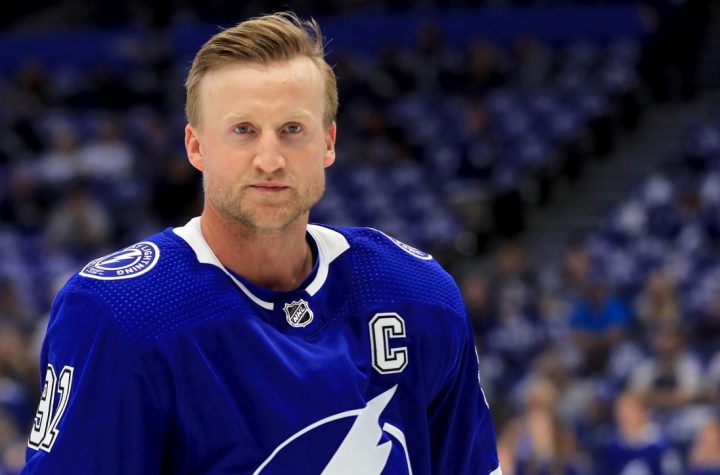 NHL: Steven Stamkos will miss at least 10 games on the long-term injury list