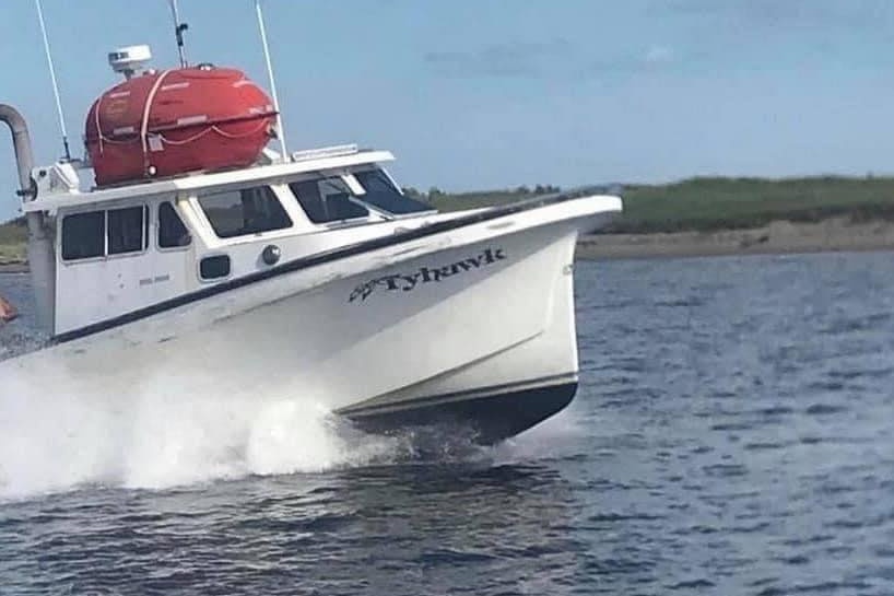 Nova Scotia |  Two crew members of a fishing boat perish
