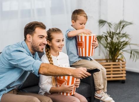 Screens contribute to children's unhealthy eating habits