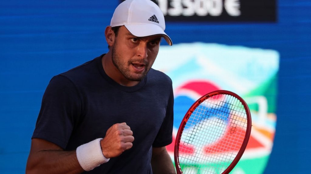 Tennis: Novak Djokovic loses to Karatsev (7-5, 4-6, 6-4) in the semi-finals of the Belgrade Tournament