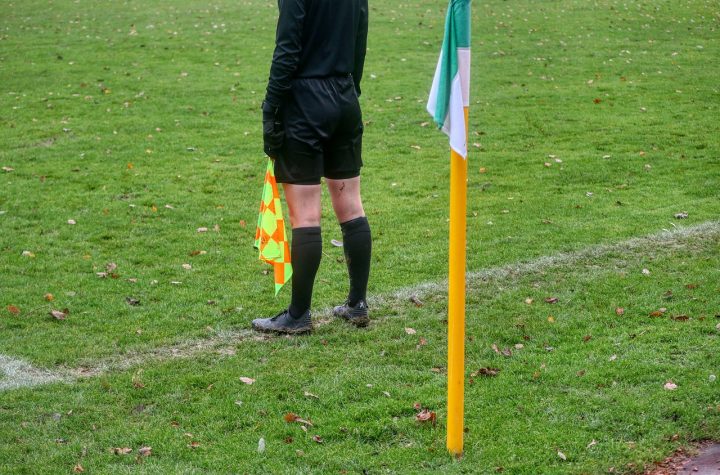 The referee interrupts a match due to Ramadan