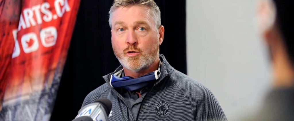 Will Patrick Roy hire an agent for the NHL return?