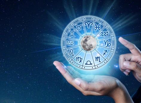 Do we really believe in our horoscope?