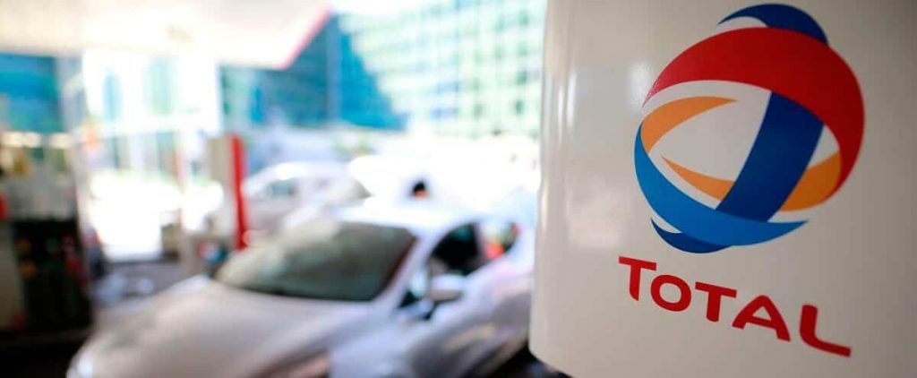 Under pressure, Total changes its name and tries to convince itself that it does enough for the weather