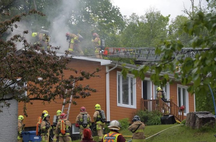 Two Quebec City residences struck by lightning