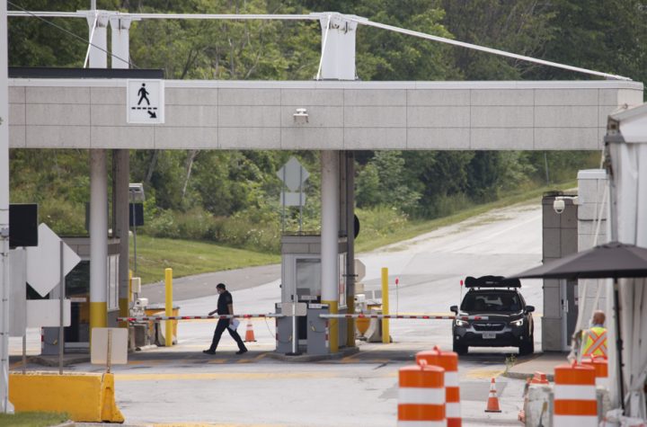 Canada-US border |  Policies do not necessarily apply in the same way
