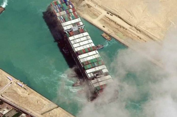 Agreement to release the vessel that blocked the Suez Canal