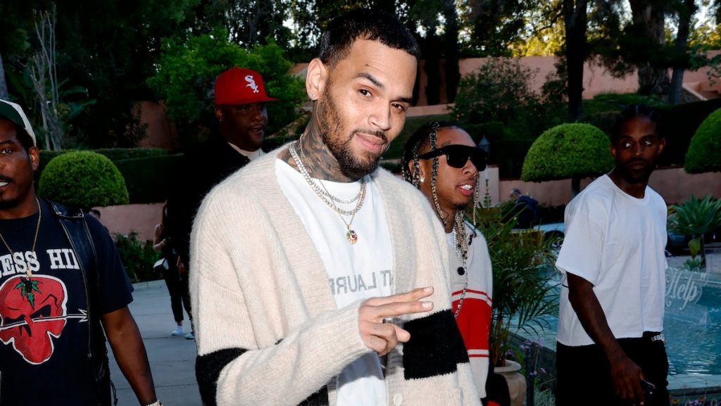 Chris Brown: His cleaning lady complains