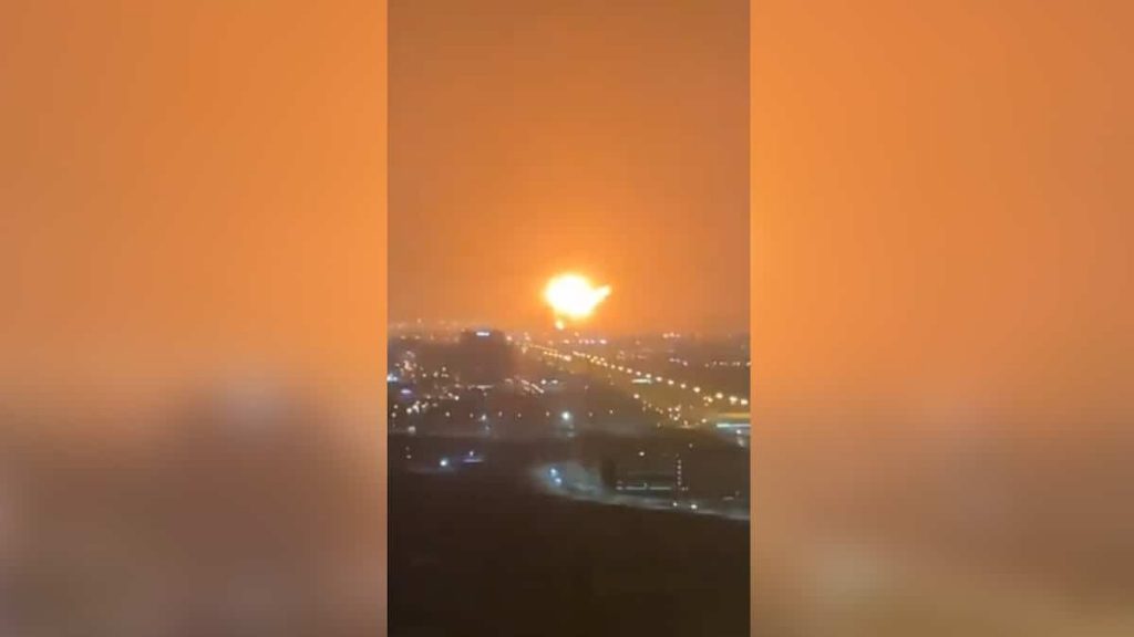 Violent explosion at a Dubai port