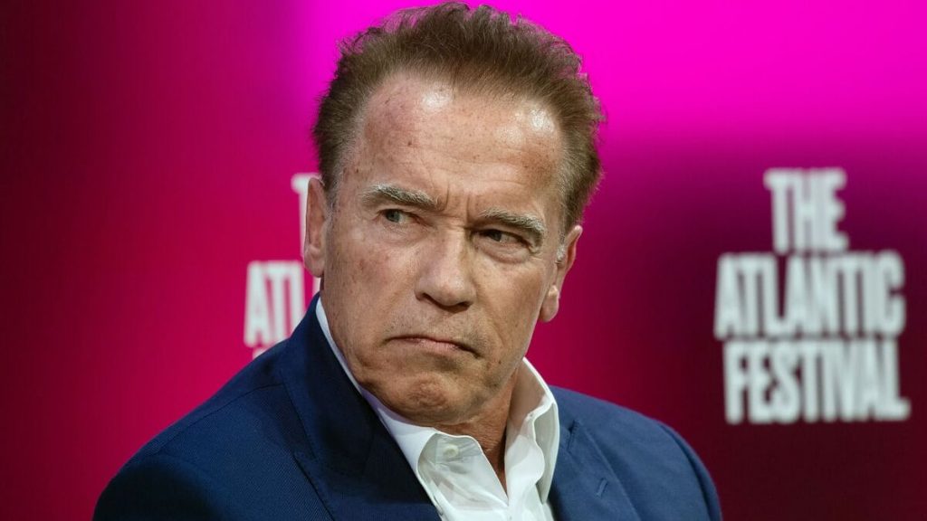 "Show yourself with your freedom": Arnold attacked the anti-vaccine