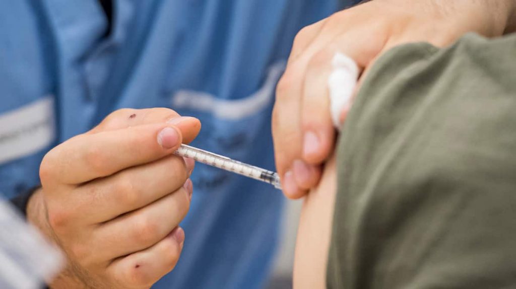 The vaccine is premium, not for Wal-Mart's Quebec employees