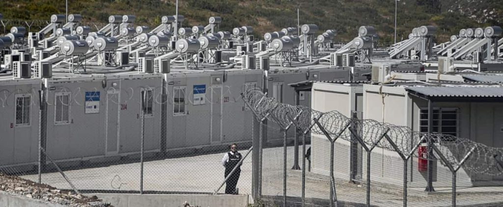 Greece opens its first "closed" camp in Samos