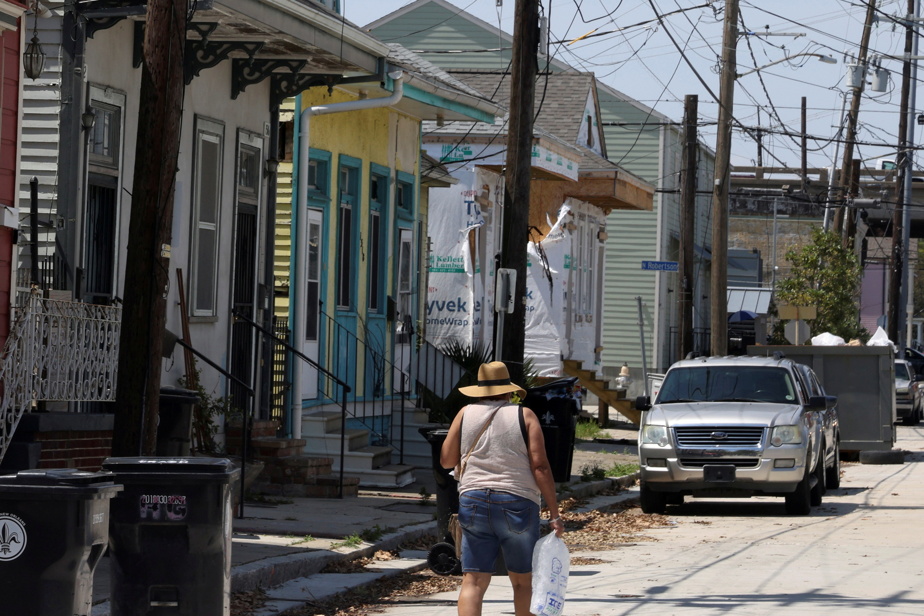 Louisiana |  Some areas are still without electricity for a few weeks