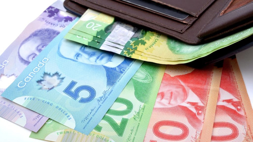 Is the minimum wage too low in Quebec?