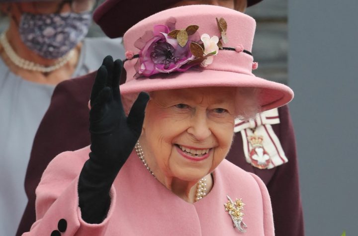 Queen Elizabeth II must rely on medical advice