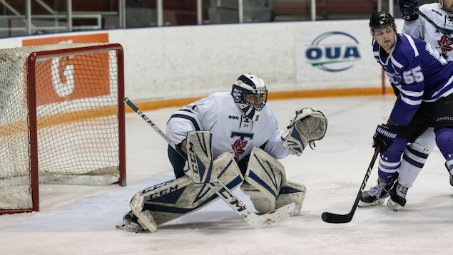 University of Toronto Goaltender signs one-day deal with Maple Leafs