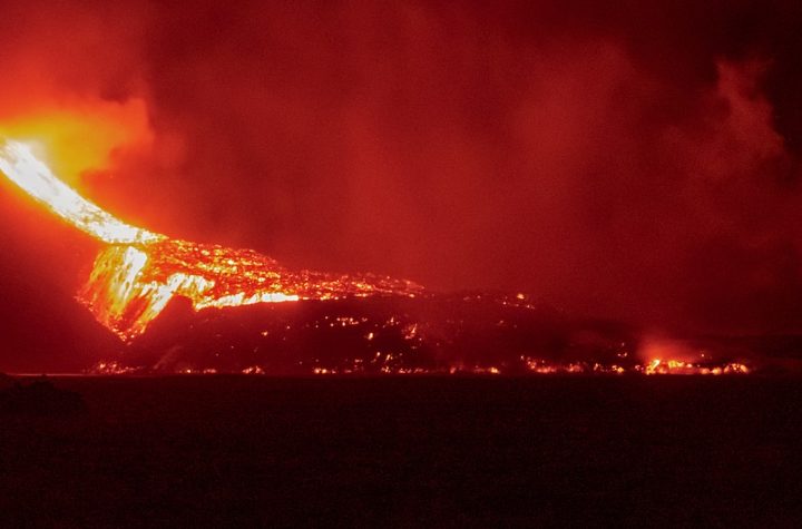 Volcano in the Canaries: New very liquid lava flow on the island of La Palma