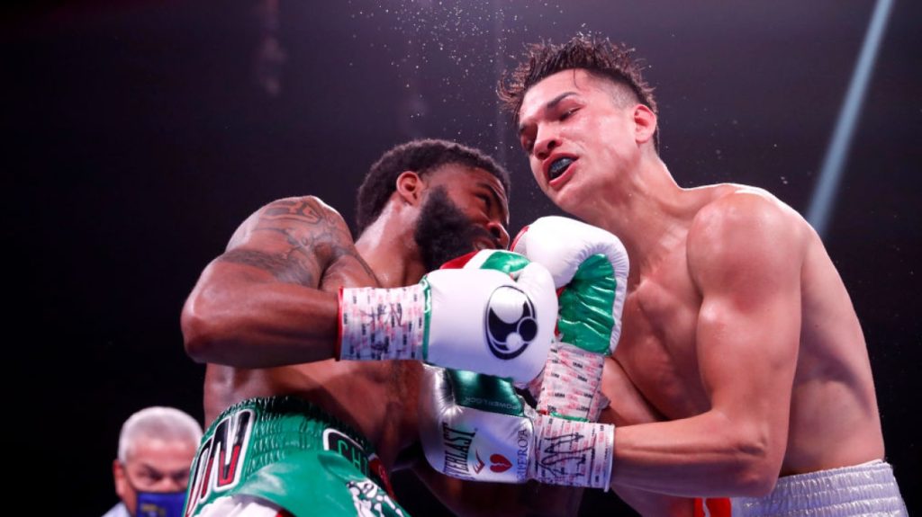 Boxing: Stephen Fulton wins battle over Brandon Figueroa