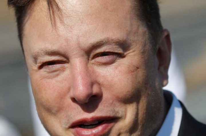 Elon Musk asks on Twitter if he wants to sell 10% of his shares in Tesla