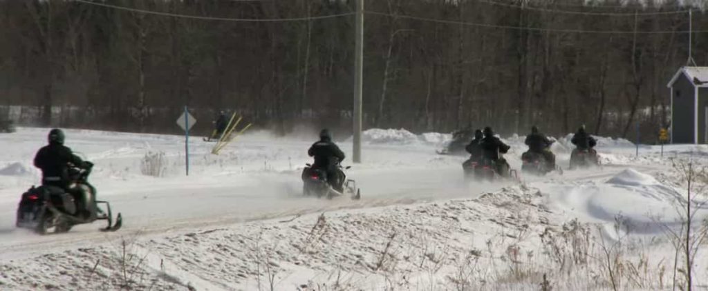 Quebec snowmobiles must be careful with farmland