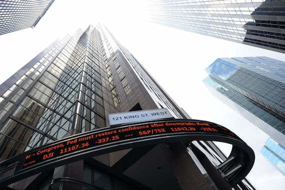 Bourse: Wall Street finite en forte hausse, dopie par une chasse aux bonus affirs