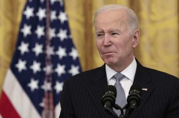 À quel jeu s'adonne Joe Biden avec l'Ukraine?