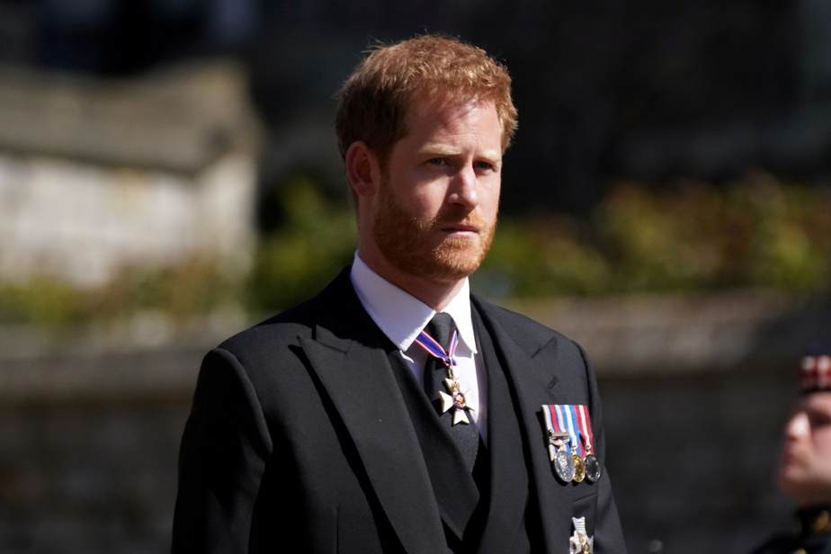 Absent from tribute to Prince Philip |  Prince Harry is accused of 'snubbing' the Queen